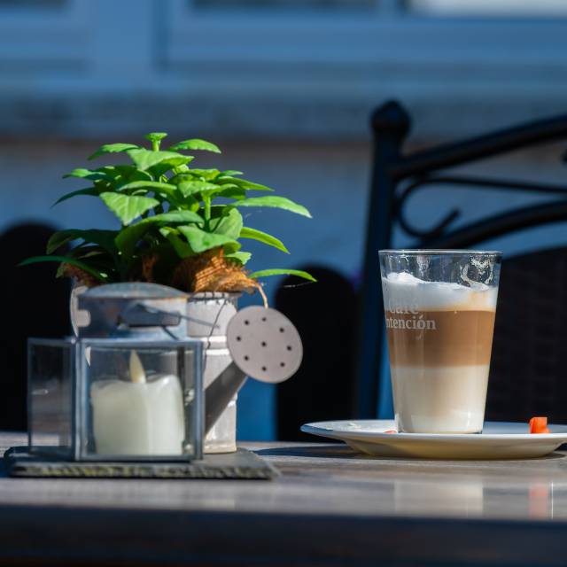 In der Sonne sitzen und einen Latte Macchiato trinken und die Seele baumeln lassen