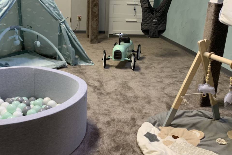 Innenansicht Raum für Babybetreuung